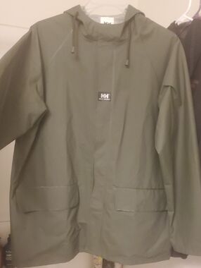 Helly Hansen Men's Olive Green Hooded Raincoat